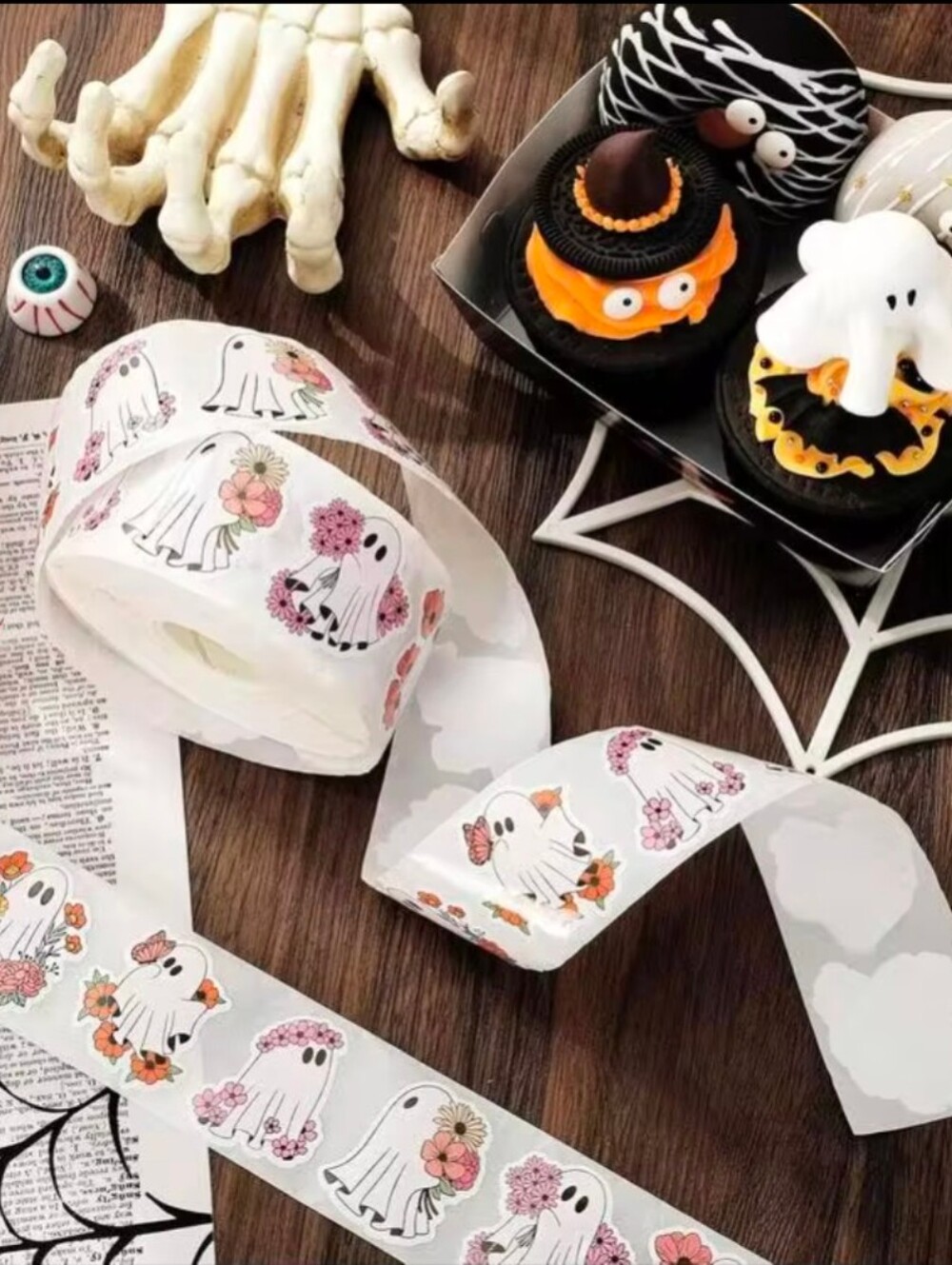 500 Ghost Halloween Stickers - 8 Scary Designs - Picture 2 of 7